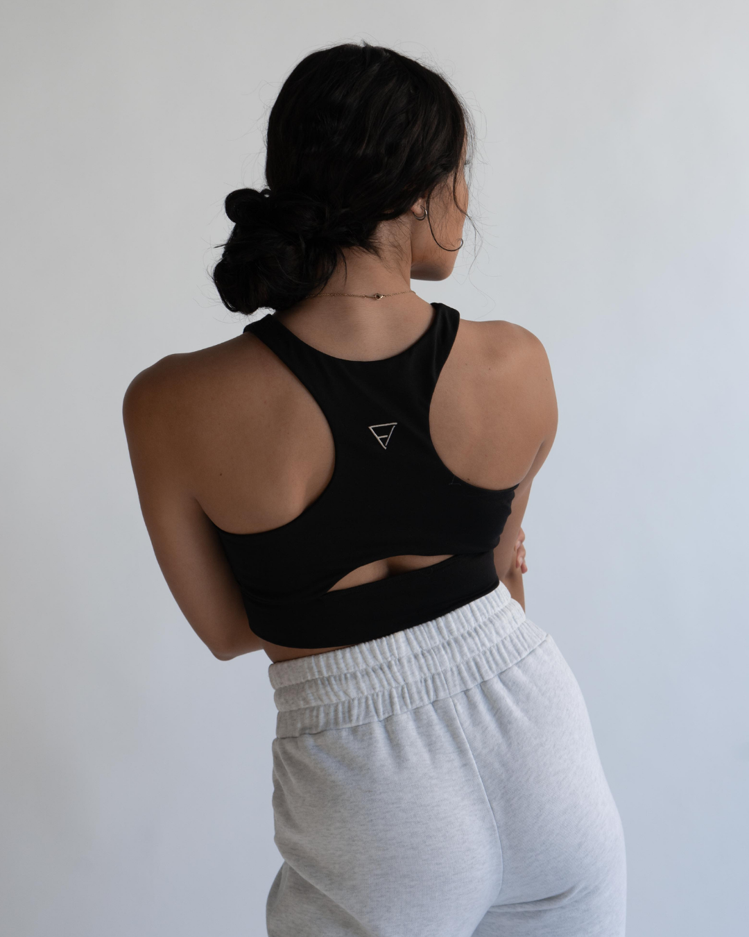 Black sporty bra